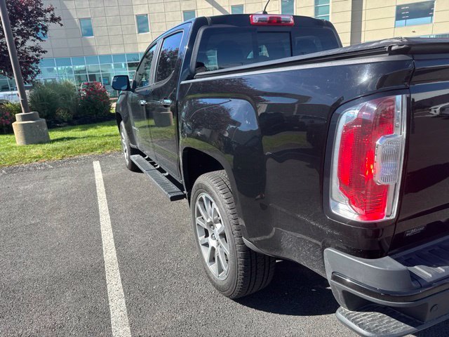 Used 2022 Black GMC Denali image 8