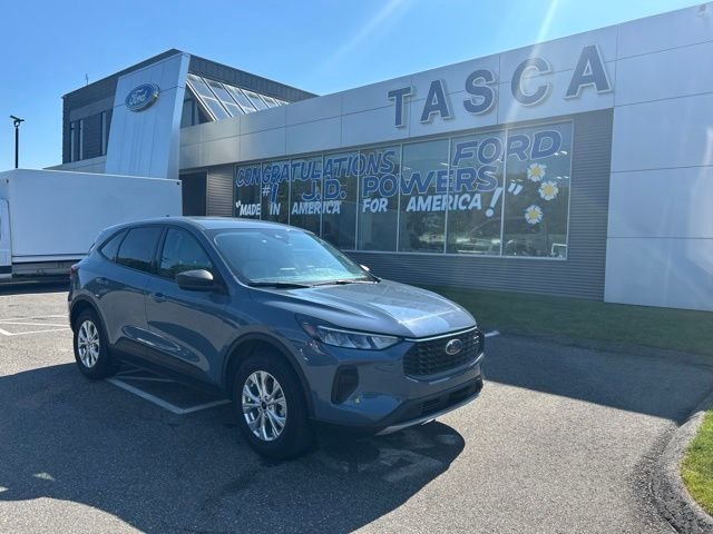 Used 2025 Blue Ford Active image 1