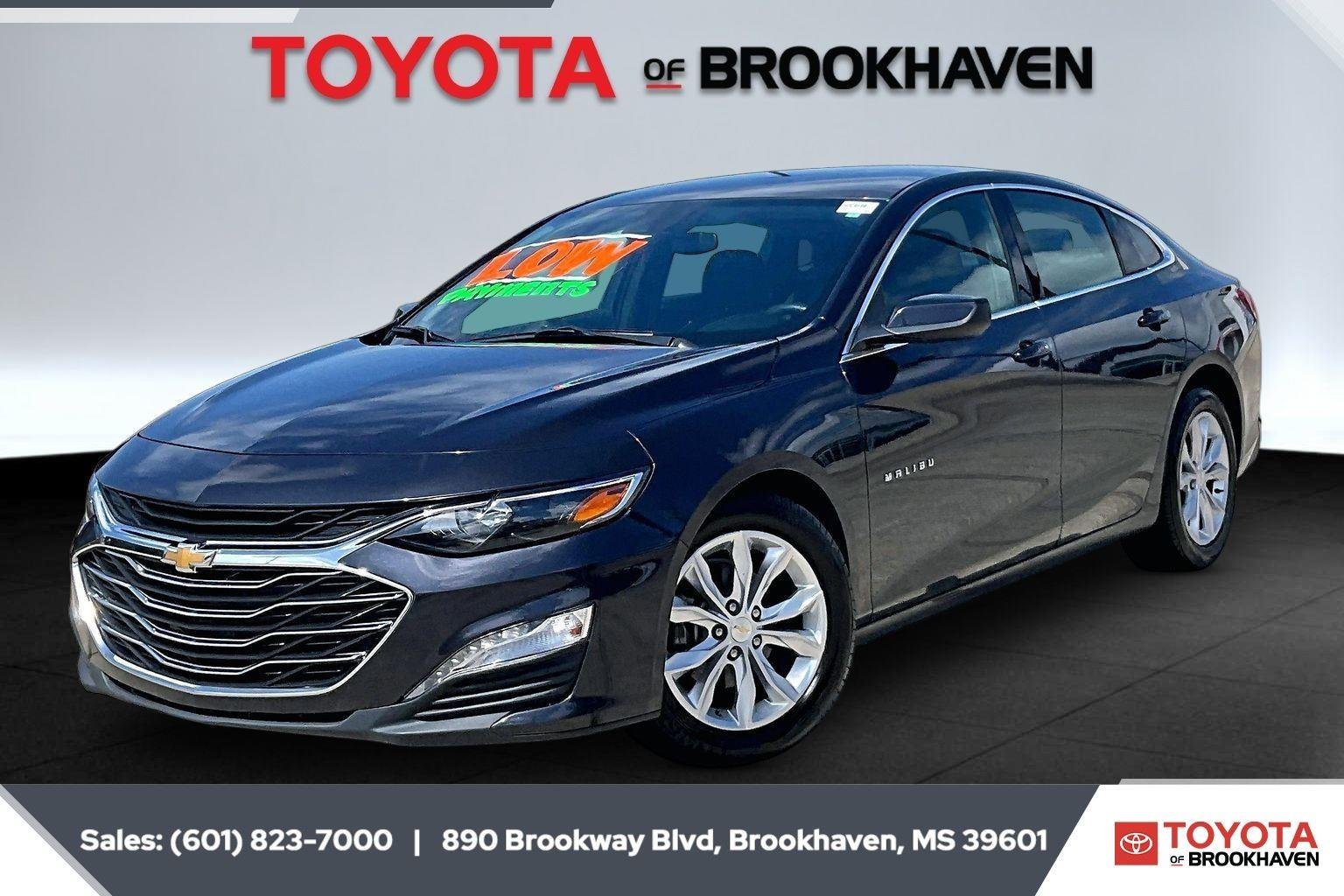 Used 2023 Dark Ash Metallic Chevrolet LT image 10
