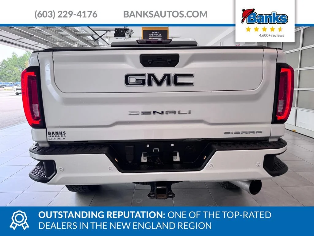 Used 2023 WHITE FROST TRICOAT GMC Denali image 6