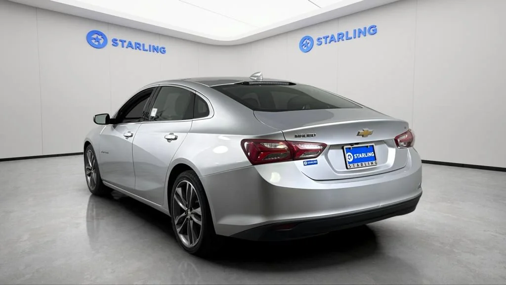 Used 2022 Silver Ice Metallic Chevrolet LT image 6