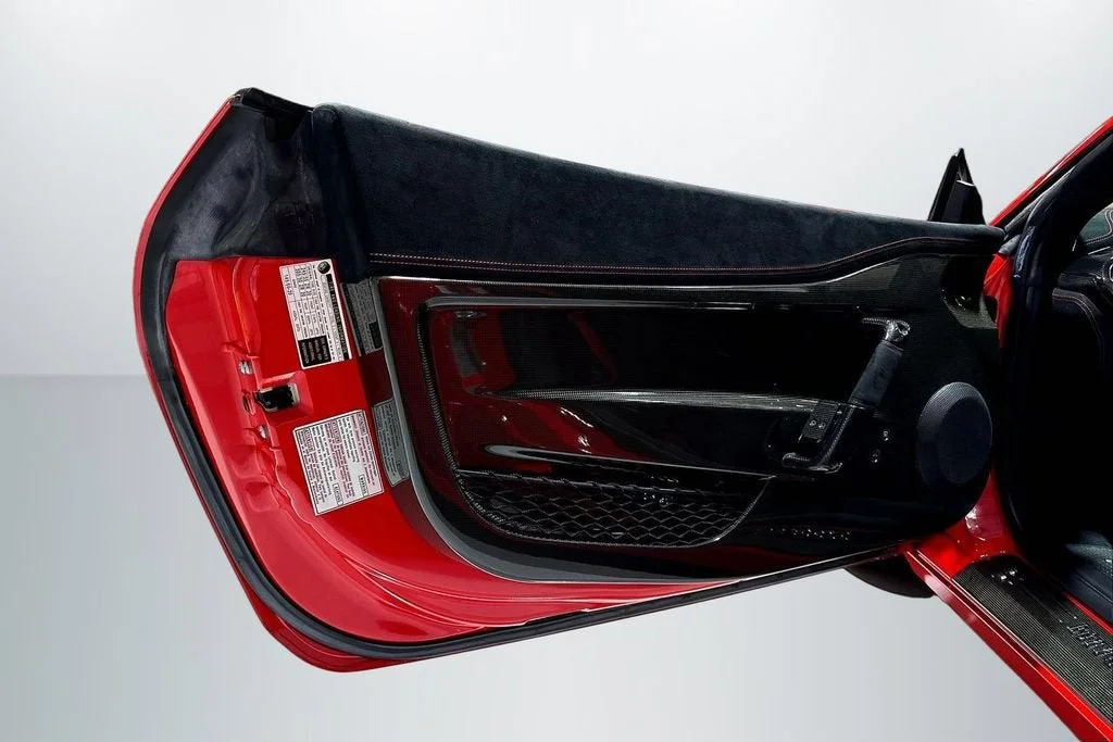 Certified Used 2015 Rosso Scuderia Ferrari Speciale image 18