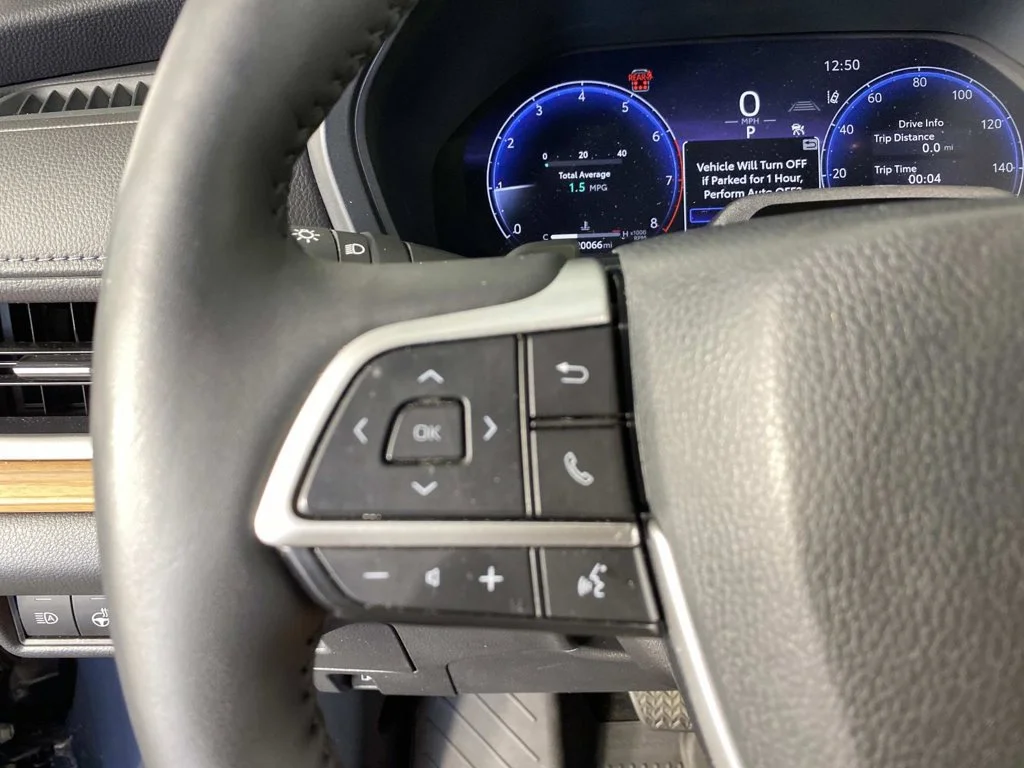 Used 2025 Cloud Toyota Platinum image 17