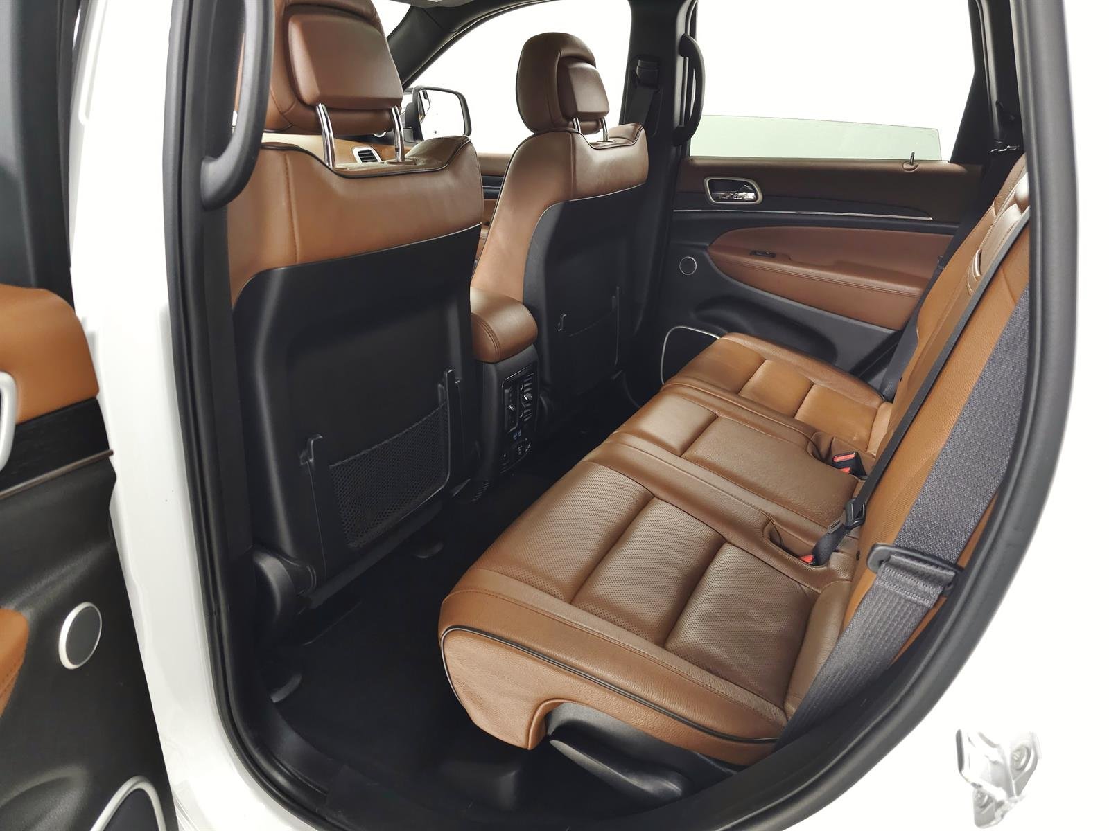 Used 2019 White Jeep Summit image 29