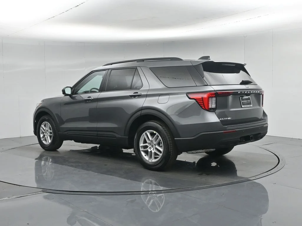 New 2026 Gray Ford Active image 6