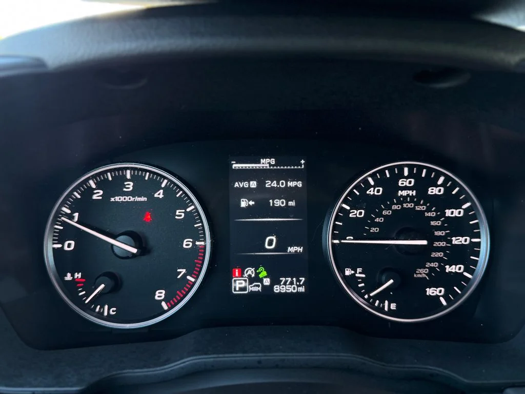 Used 2025 Crystal White Pearl Subaru Limited image 16