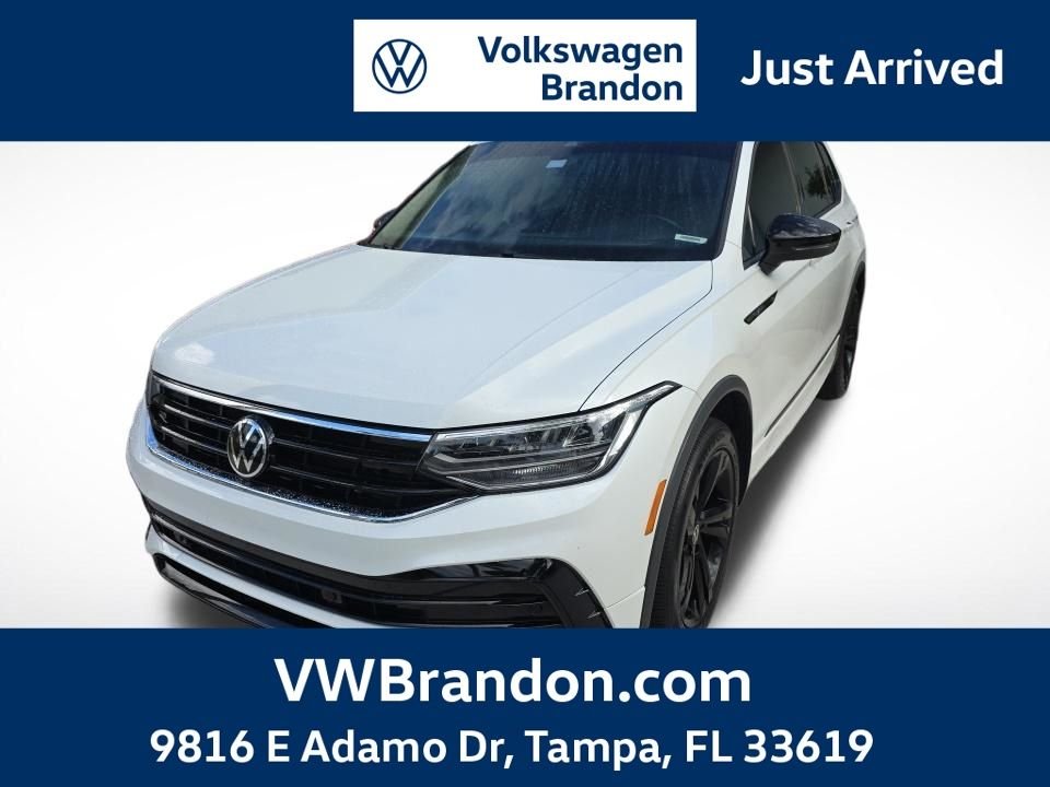 2023 Volkswagen Tiguan SE R-LINE BLACK