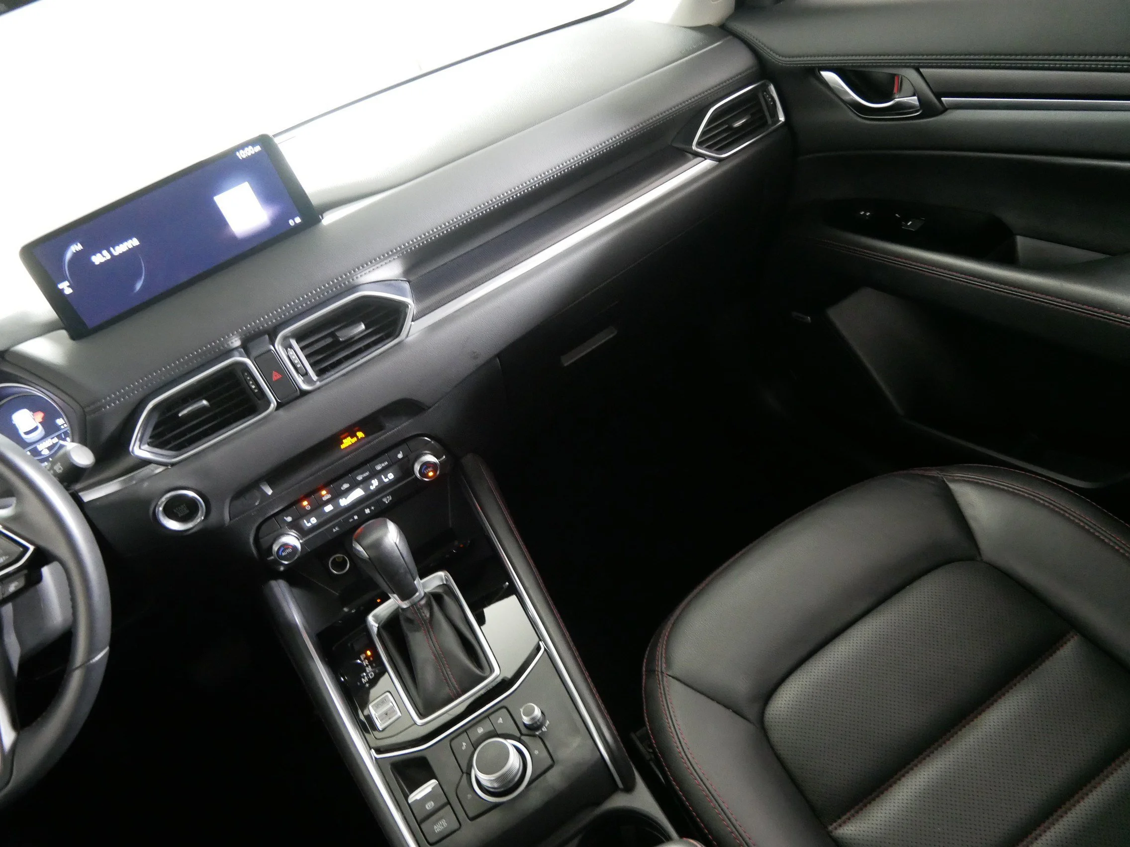 Used 2025 Polymetal Gray Metallic Mazda 2.5 S Carbon Edition image 11