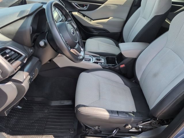 Used 2020 Blue Subaru Premium image 19