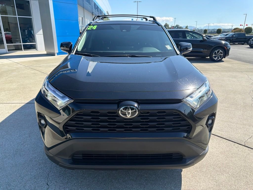 Used 2024 Black Toyota XLE Premium image 9
