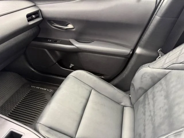 2024 Lexus UX Hybrid 250h - Photo 21