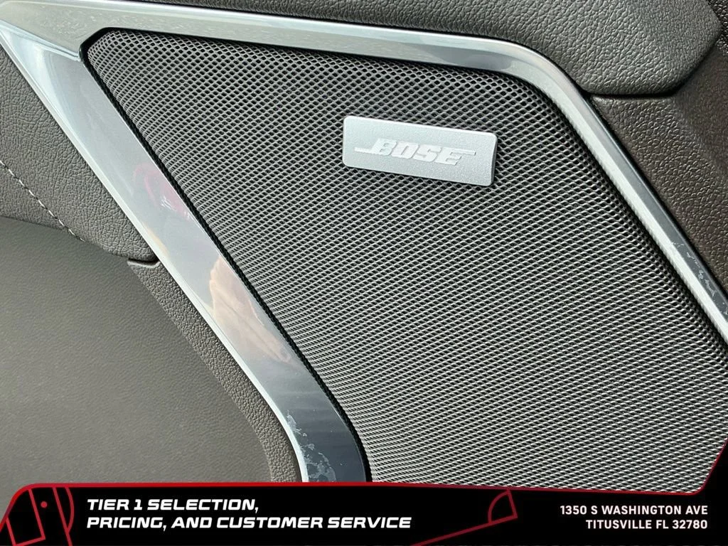 New 2026 Glacier White Tricoat GMC SLT image 28