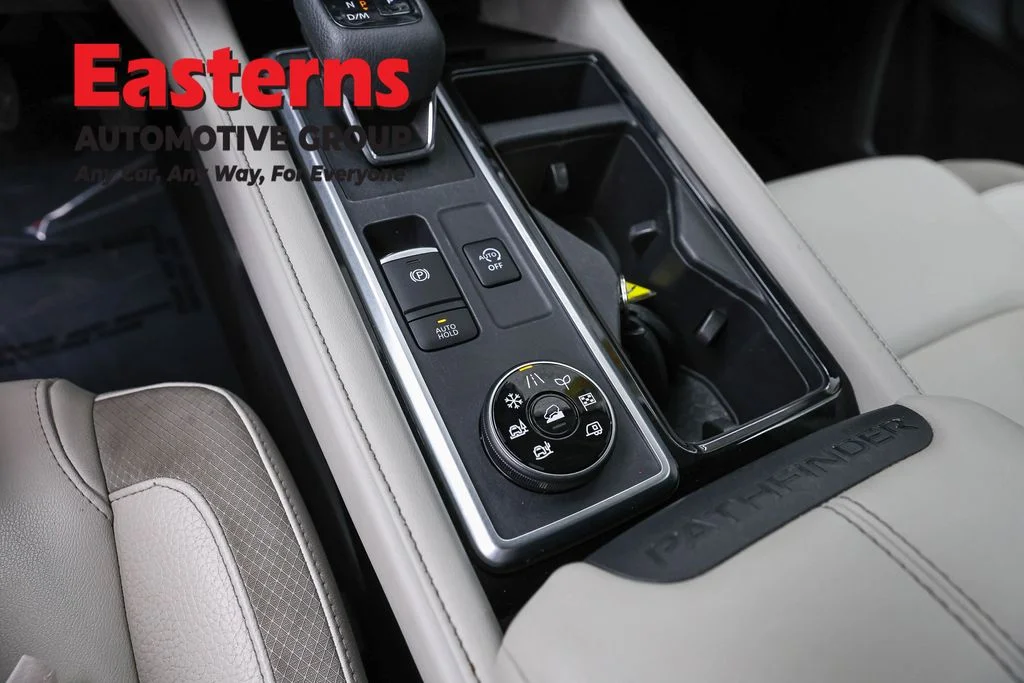 Used 2022 Gray Nissan SL image 20