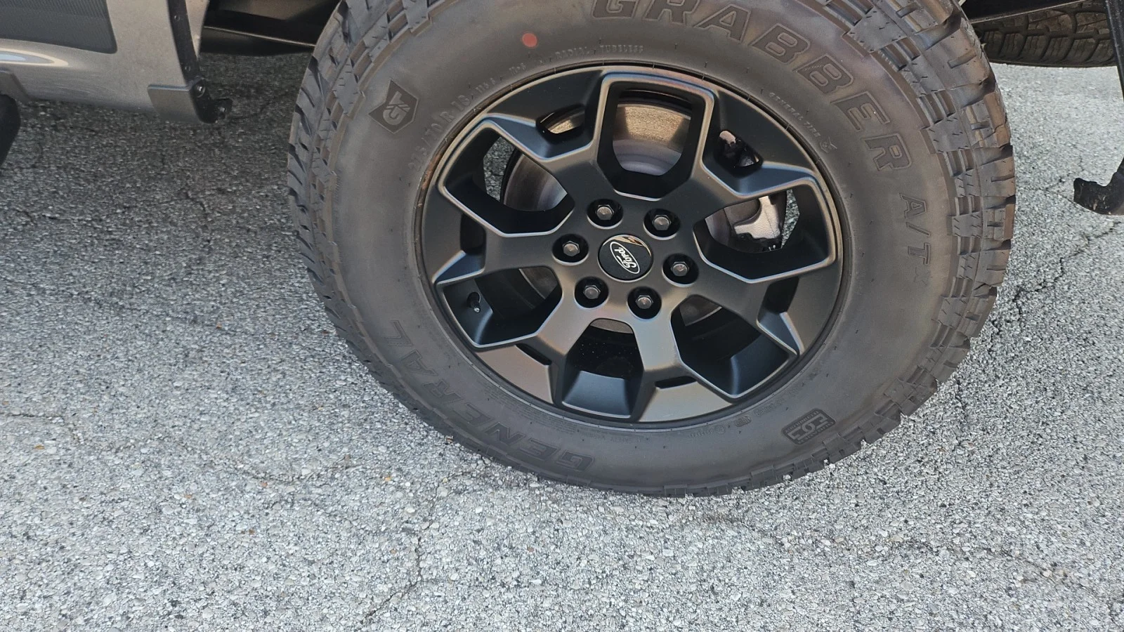 New 2026 Carbonized Gray Metallic Ford XLT 4WD w/Dark Trail Pkg image 9