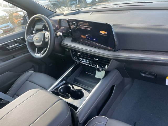 2026 Chevrolet Suburban Premier - Photo 17