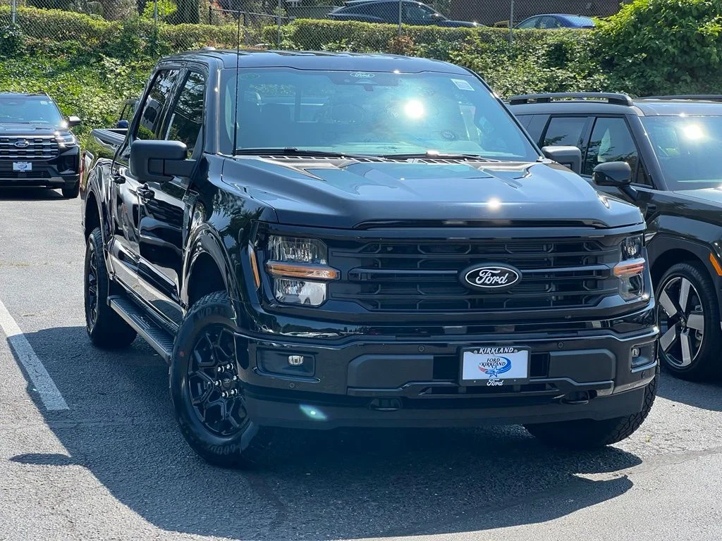 New 2026 Agate Black Metallic Ford XLT image 1