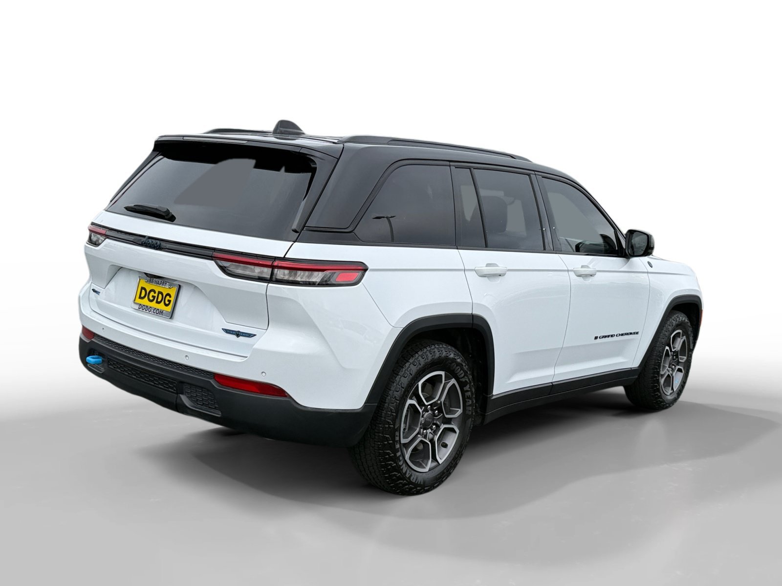 Used 2022 Bright White Clearcoat Jeep Trailhawk 4xe image 5