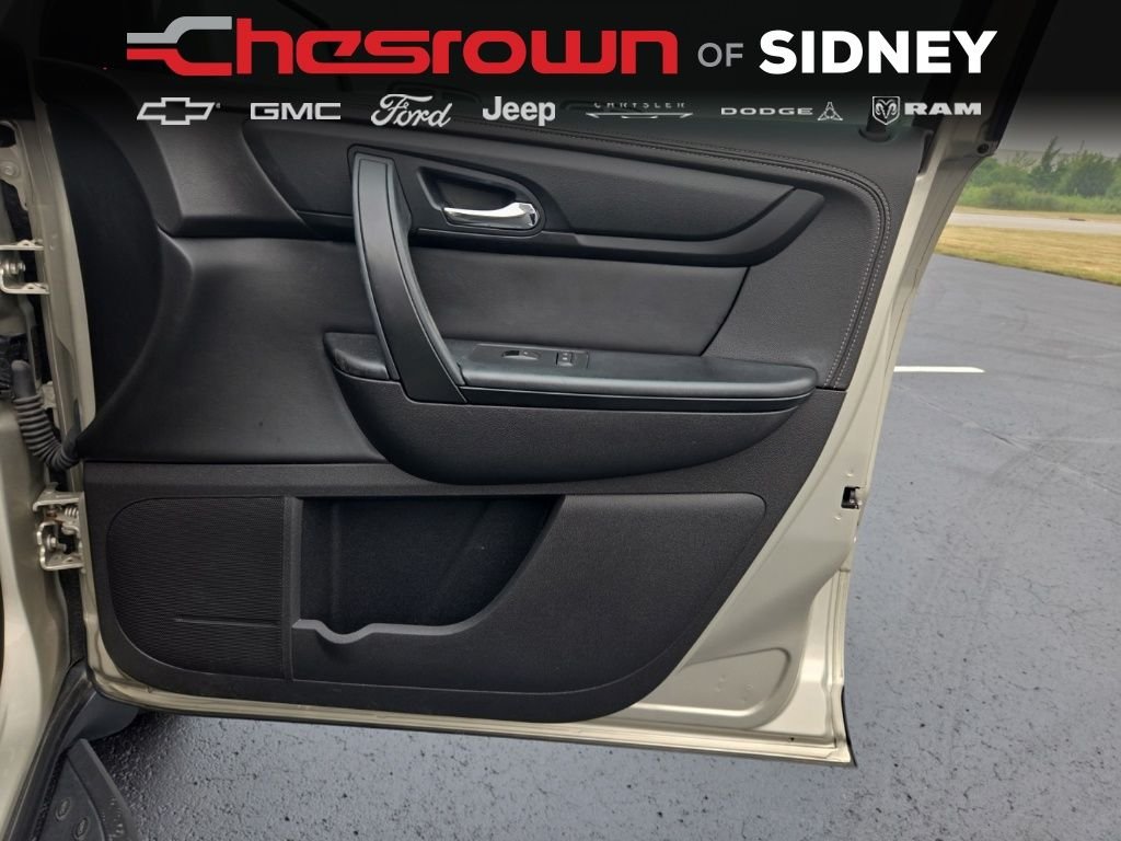 Used 2014 Gold Chevrolet LT image 17