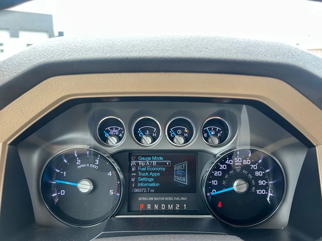 Used 2016 White Platinum Clearcoat Metallic Ford Lariat image 15