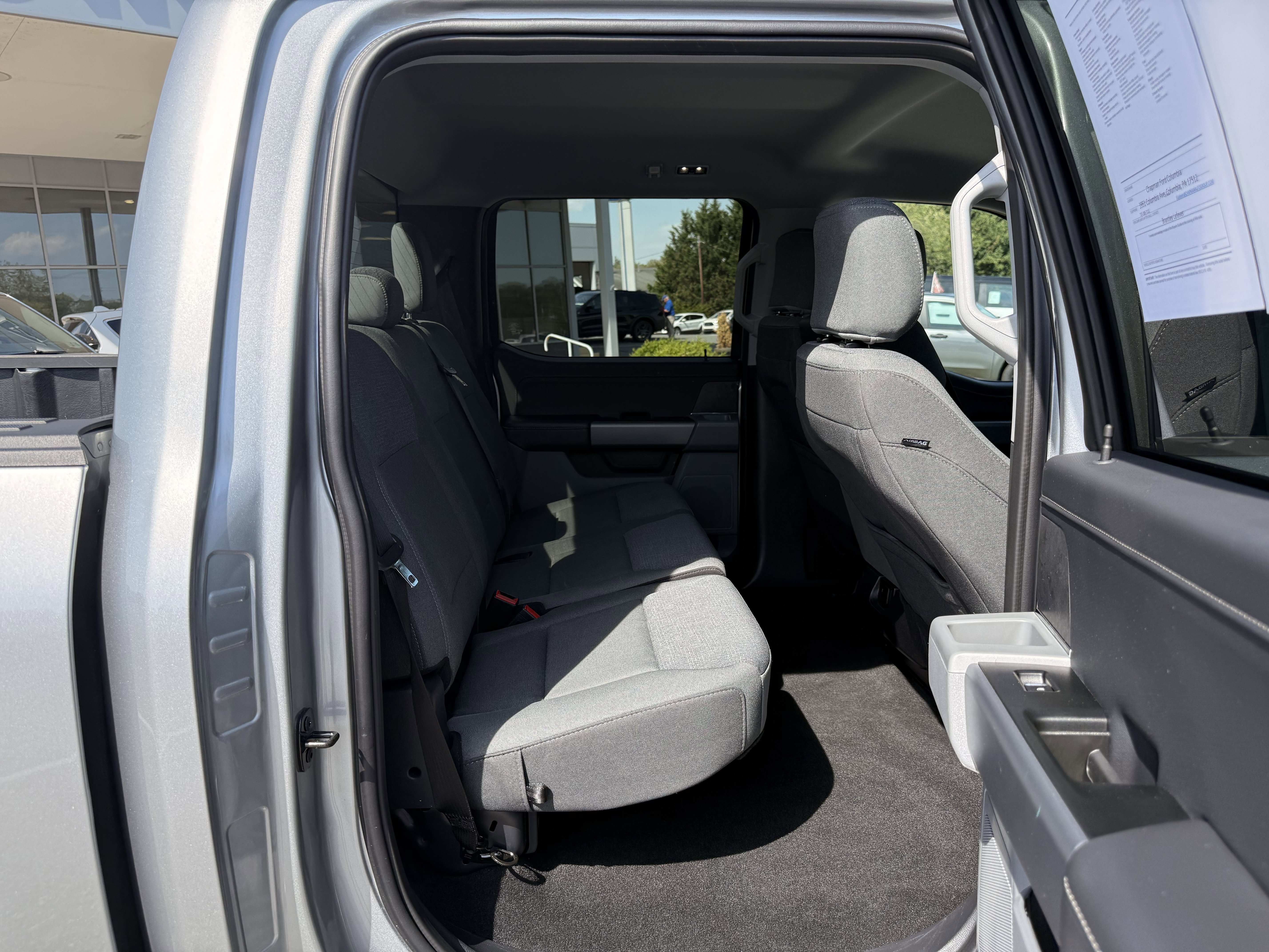 Used 2025 Silver Metallic Ford XLT image 36