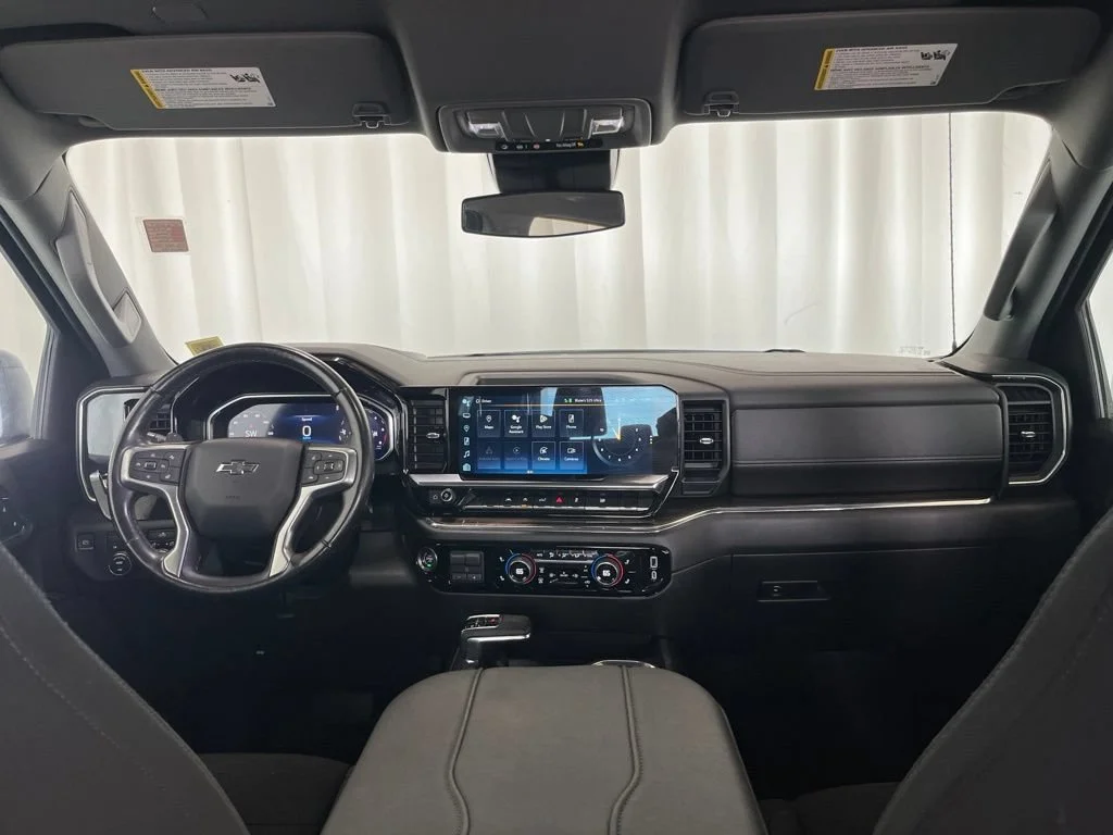 Used 2023 Summit White Chevrolet RST image 9
