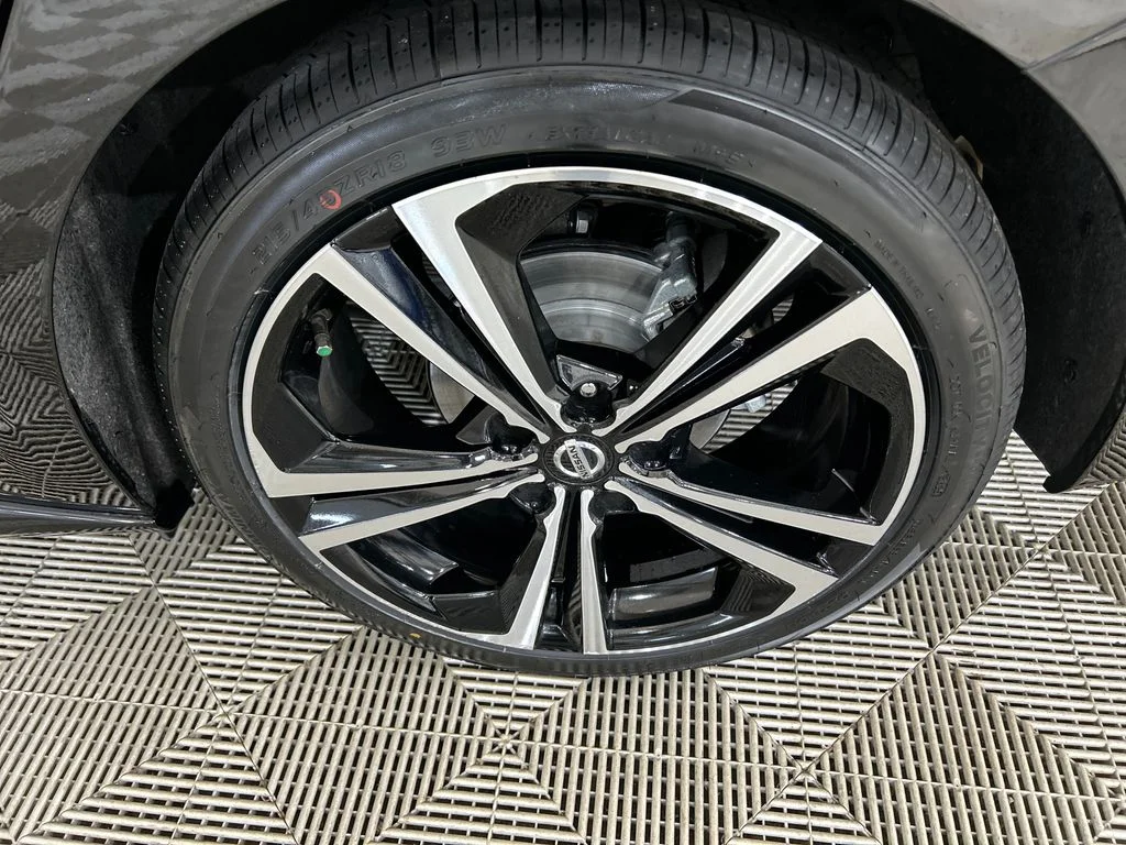 Used 2021 Black Nissan SR image 10