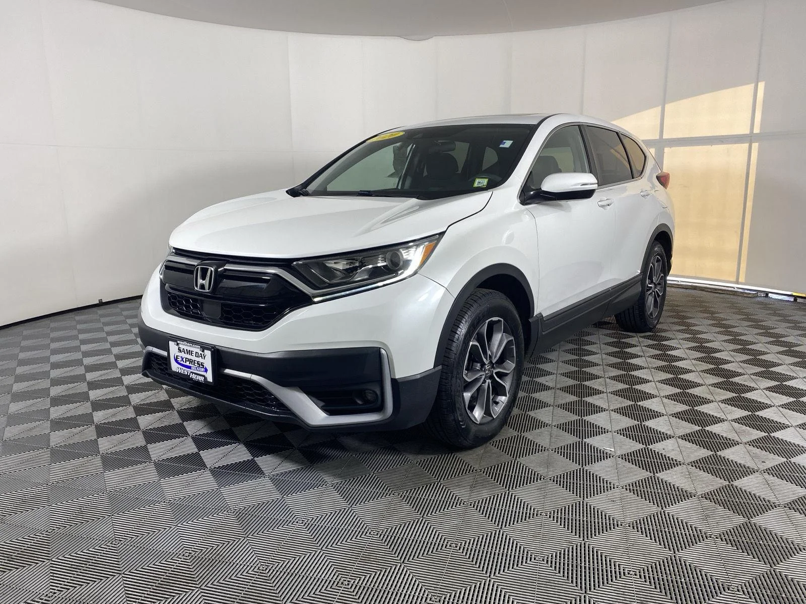Used 2020 Platinum White Pearl Honda EX image 3