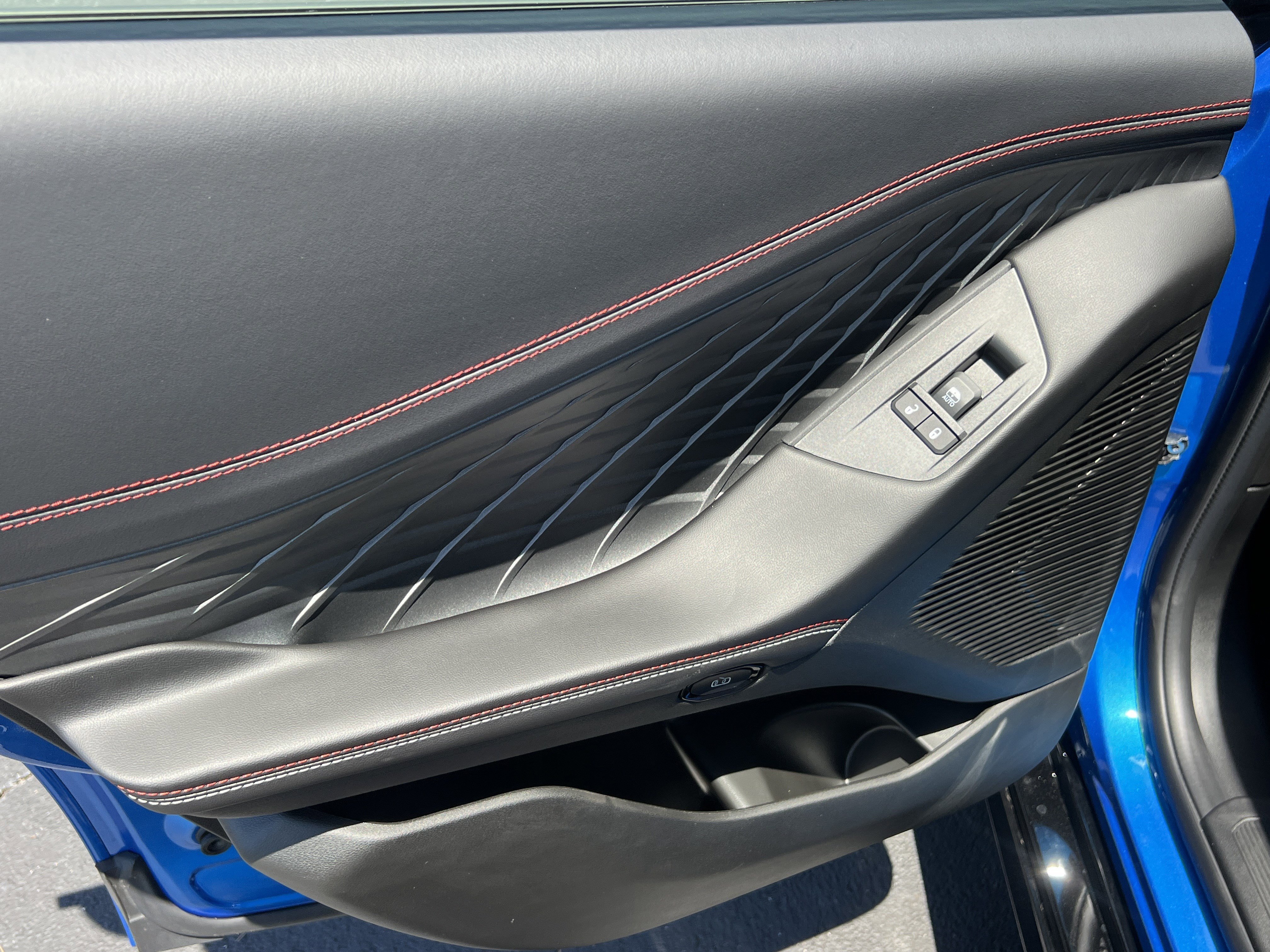 New 2026 Bludicrous Exterior Paint Dodge R/T image 17
