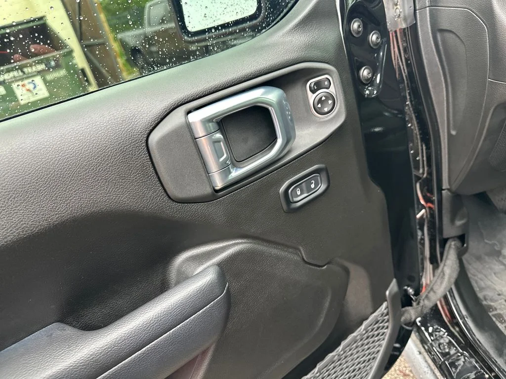 Used 2025 Black Jeep Willys image 17