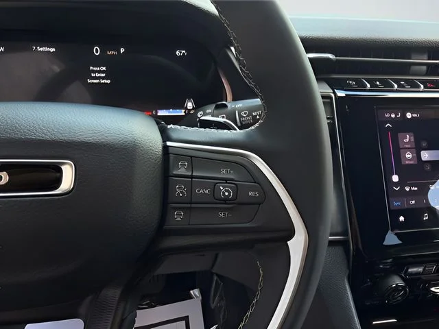 Used 2025 Silver Jeep Altitude image 13