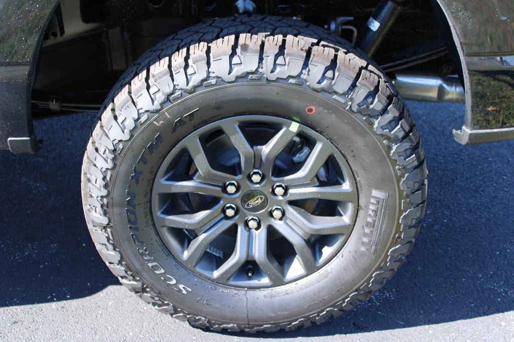 New 2026 Antimatter Blue Metallic Ford Tremor® image 7