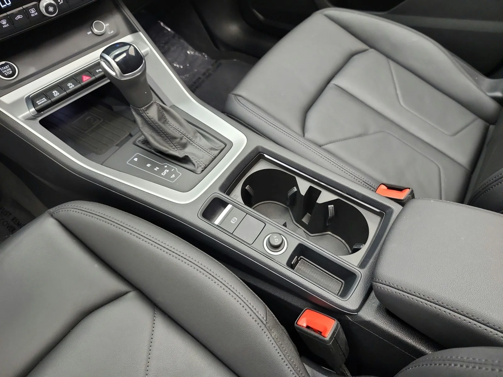Used 2024 Arkona White Audi Premium 40 TFSI quattro image 11