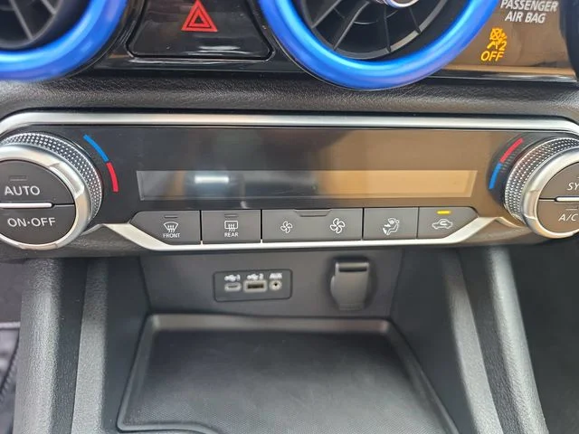 Used 2020 Blue Nissan SV image 23