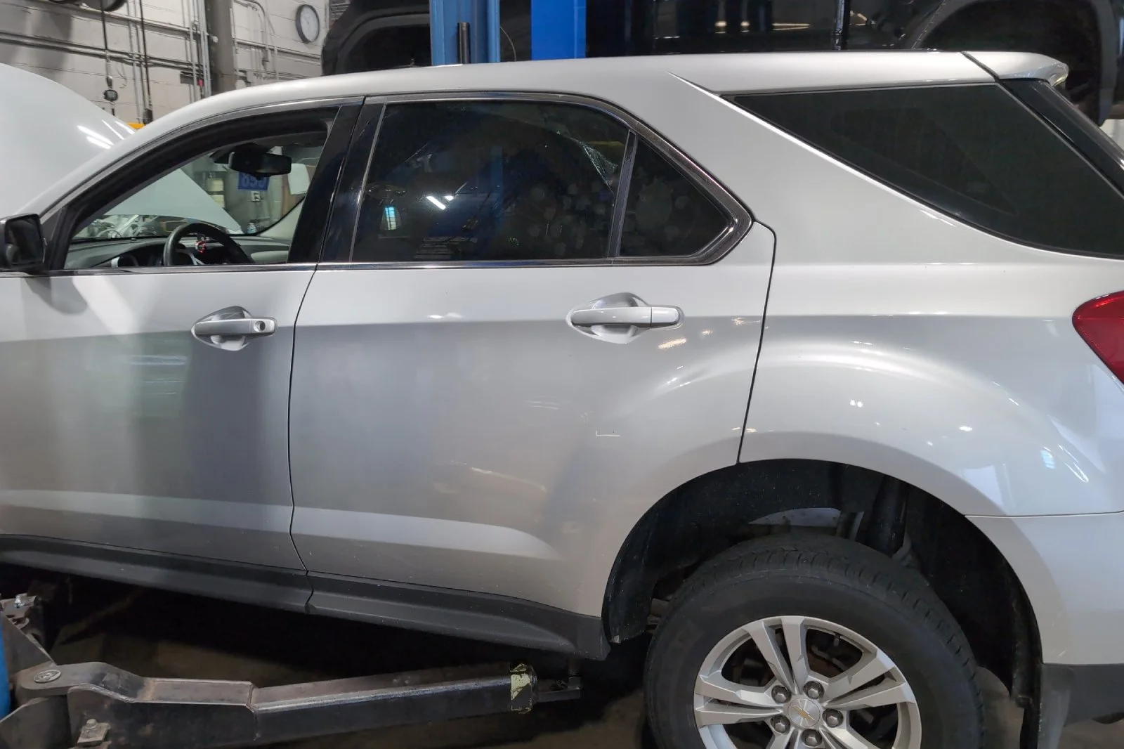 Used 2017 SILVER ICE METALLIC Chevrolet LS image 3
