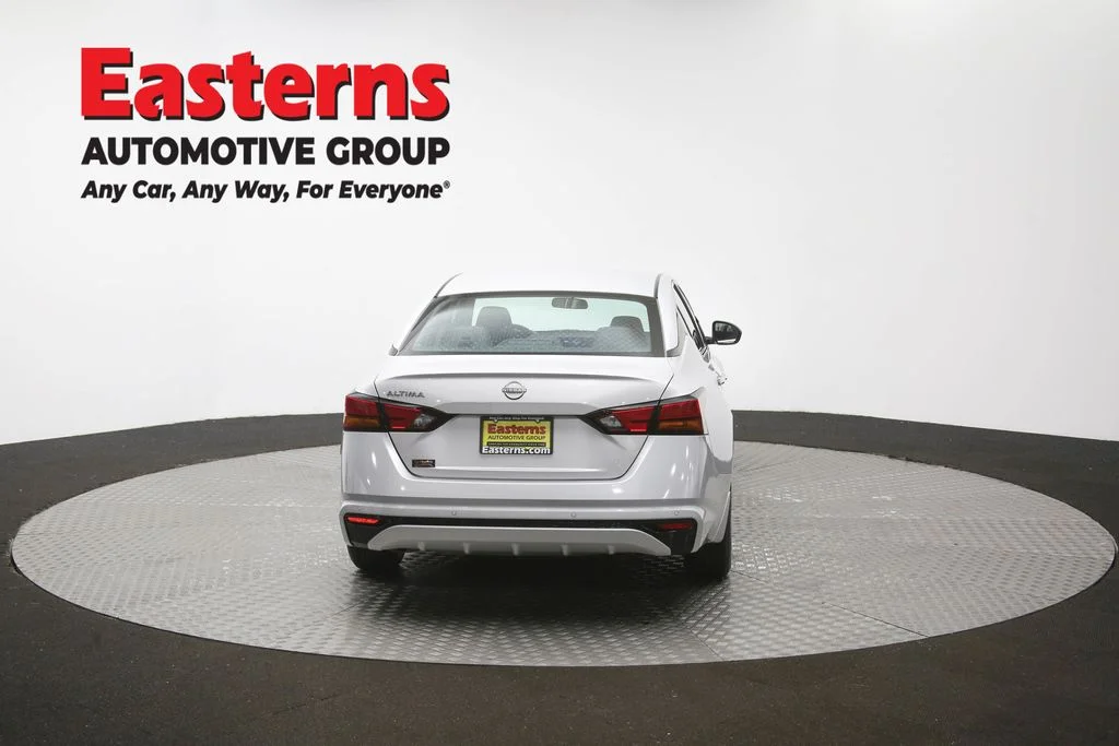 Used 2023 Silver Nissan 2.5 S image 35