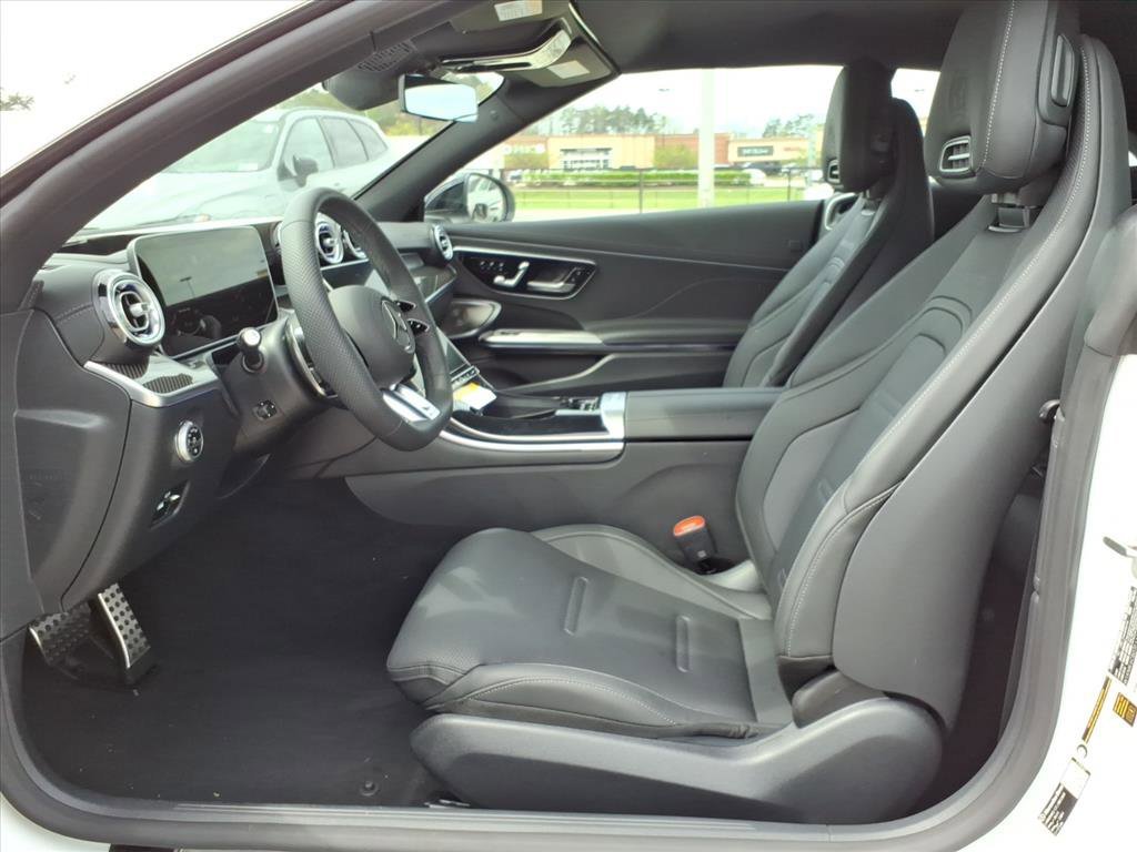 New 2026 MANUFAKTUR Moonlight White Metallic Mercedes-Benz AMG® CLE 53 4MATIC+ Cabriolet image 31