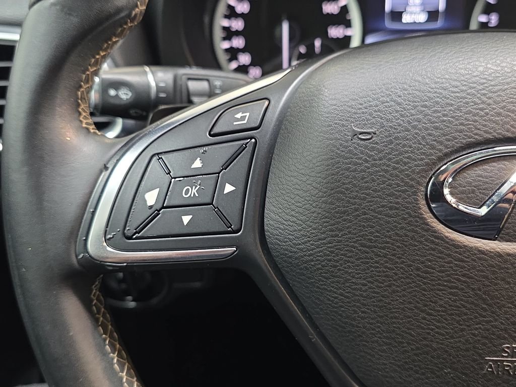Used 2017 Liquid Copper INFINITI Premium image 16