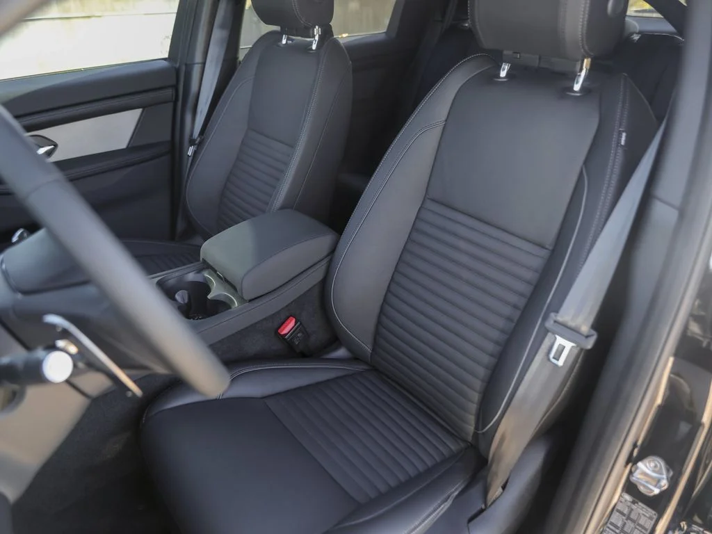 New 2025 Black Land Rover SE image 13