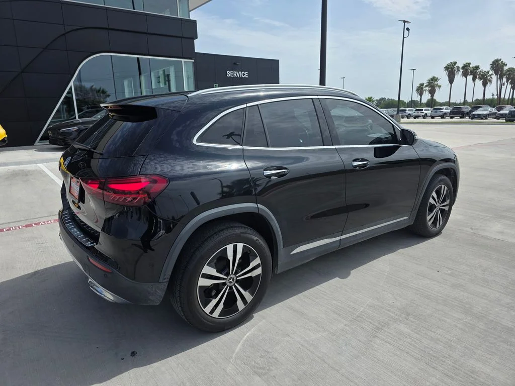 Certified Used 2024 Black Mercedes-Benz GLA 250 image 7
