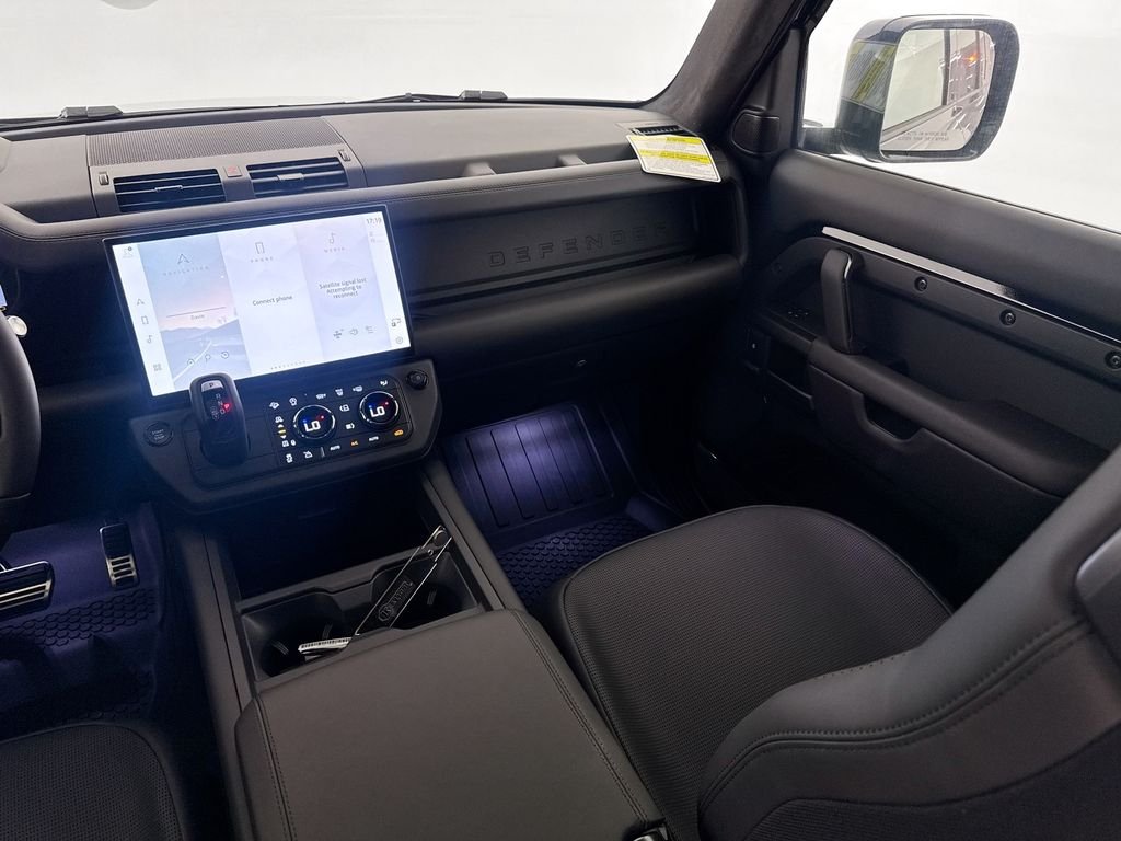 New 2026 Black Land Rover OCTA Black image 22