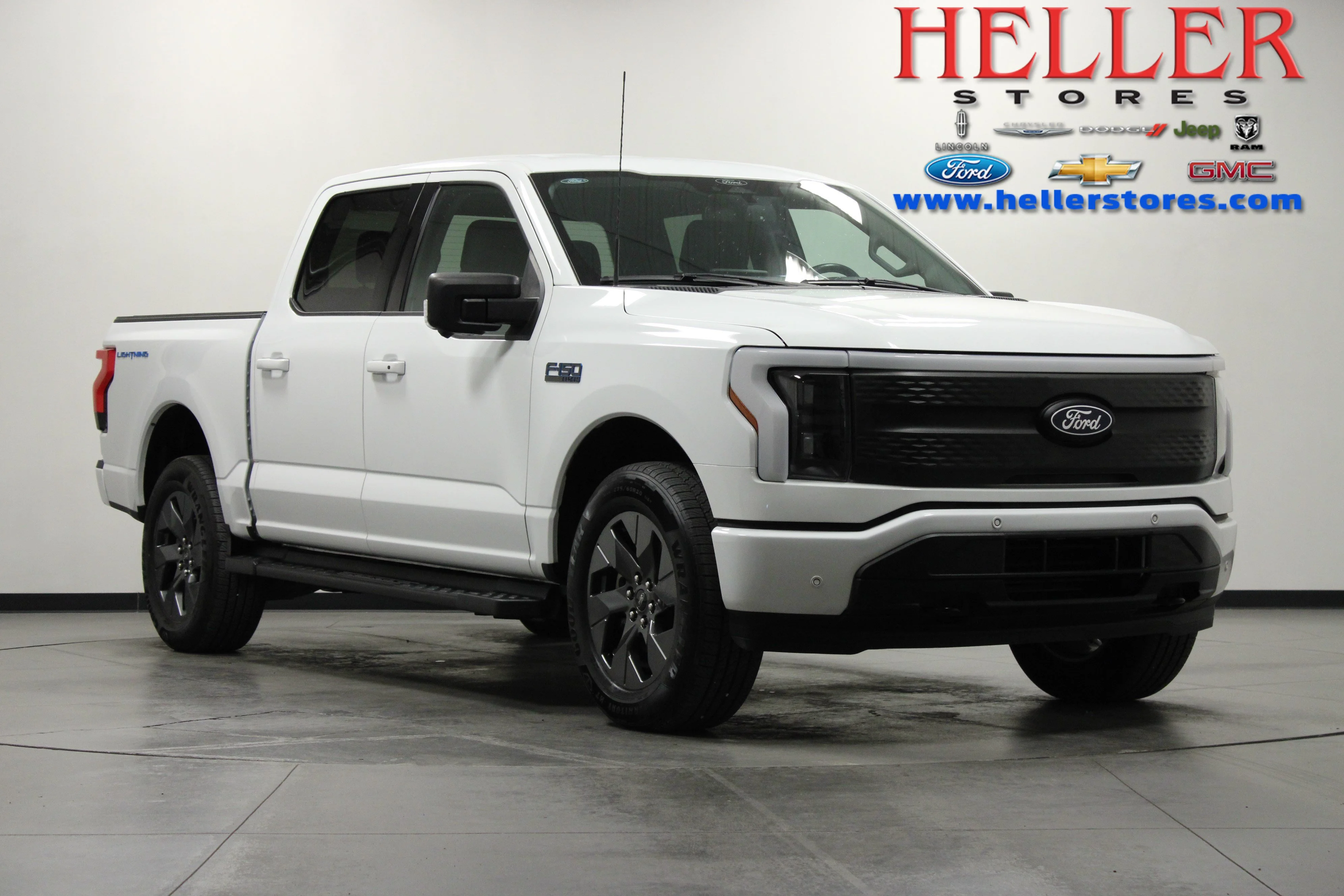 Used 2024 Oxford White Ford Flash image 1