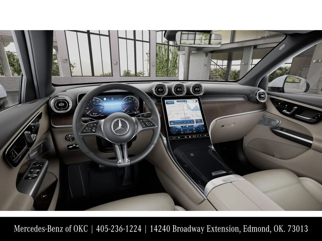 Used 2026 White Mercedes-Benz GLC 300 image 3