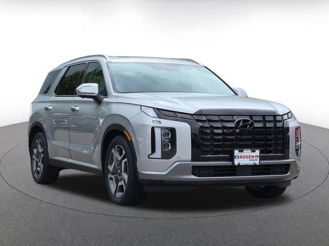 Used 2024 Silver Hyundai SEL image 1
