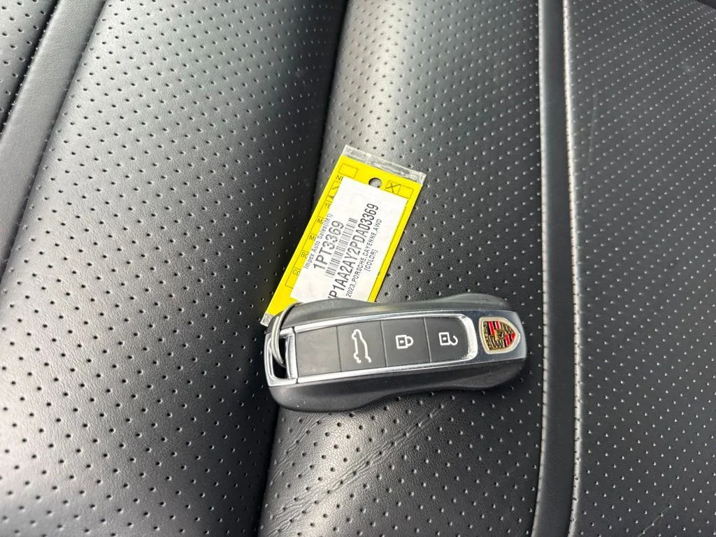 Used 2023  Porsche Base image 24