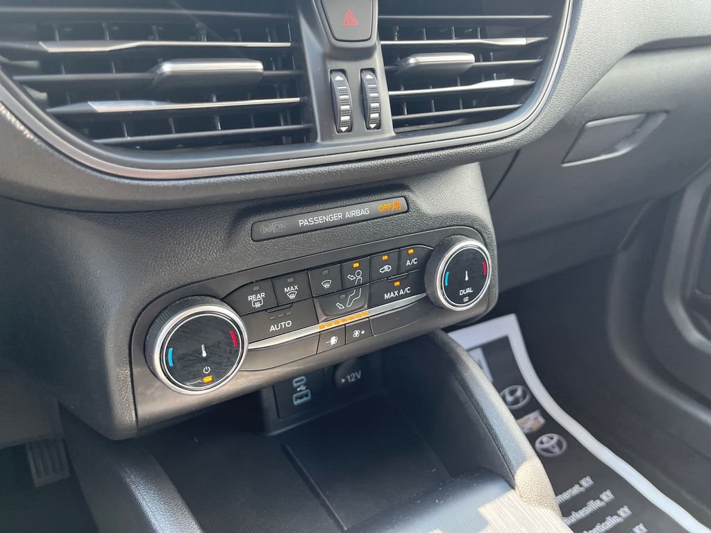 Used 2023 White Ford Active image 19