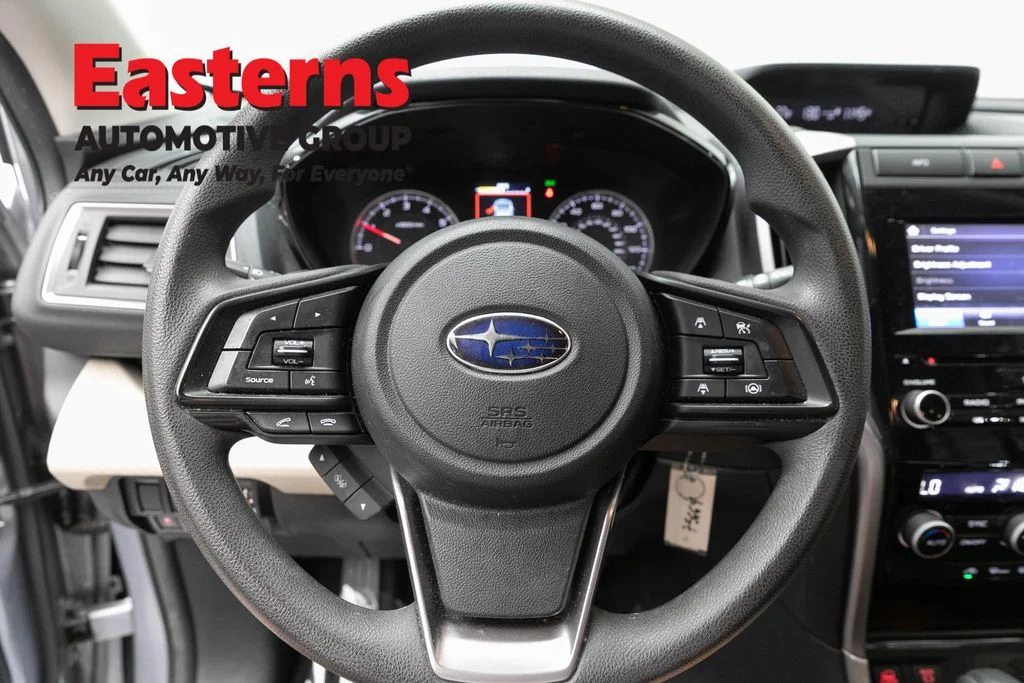 Used 2022 Silver Subaru Base image 10