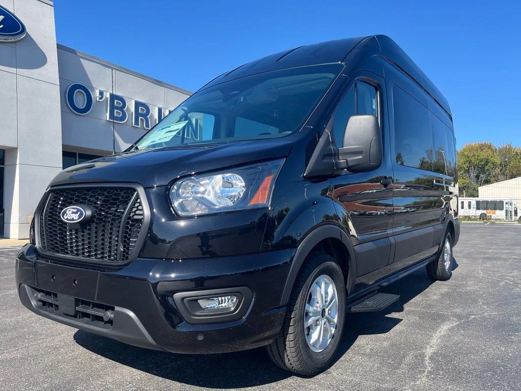 New 2027 Black Ford XL image 1