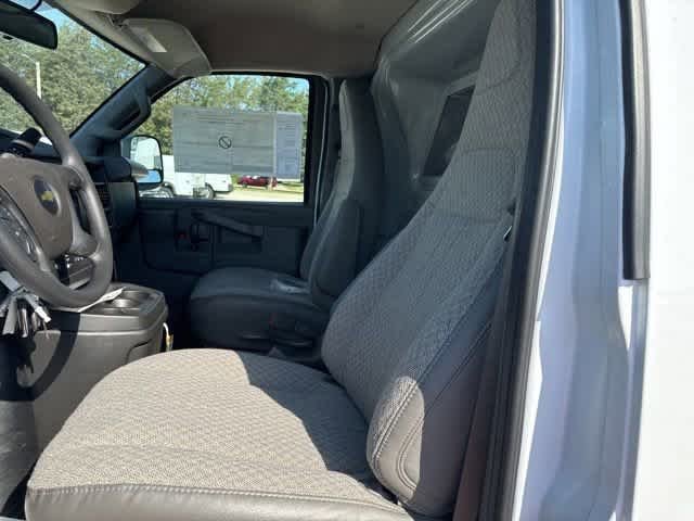 2025 Chevrolet Express Cargo Work Van - Photo 13