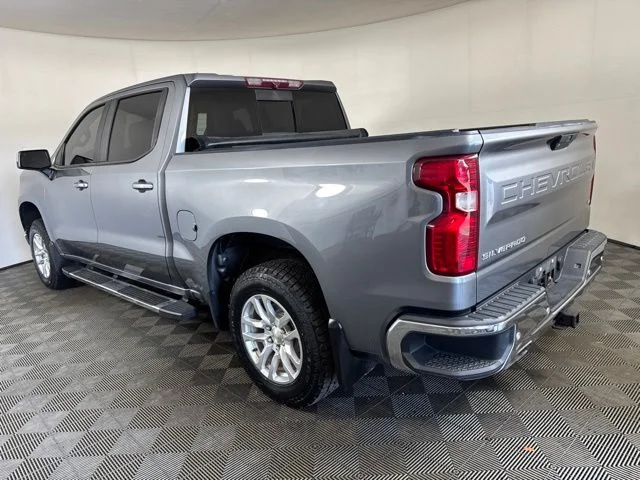 Used 2020 Gray Chevrolet LT image 6