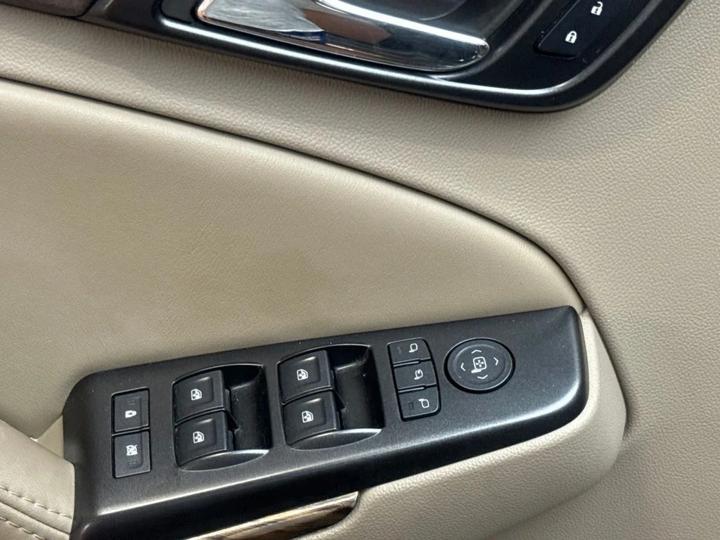Used 2016 Onyx Black GMC SLT image 25